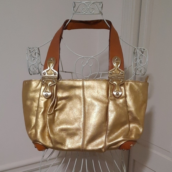 MICHAEL Michael Kors Handbags - MICHAEL Michael Kors Gold Metallic Tote
